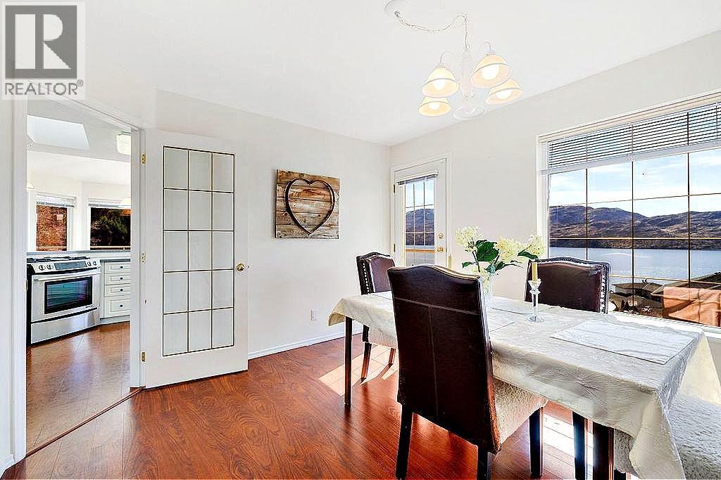 5205 Macneill Court, Peachland, BC - Indoor