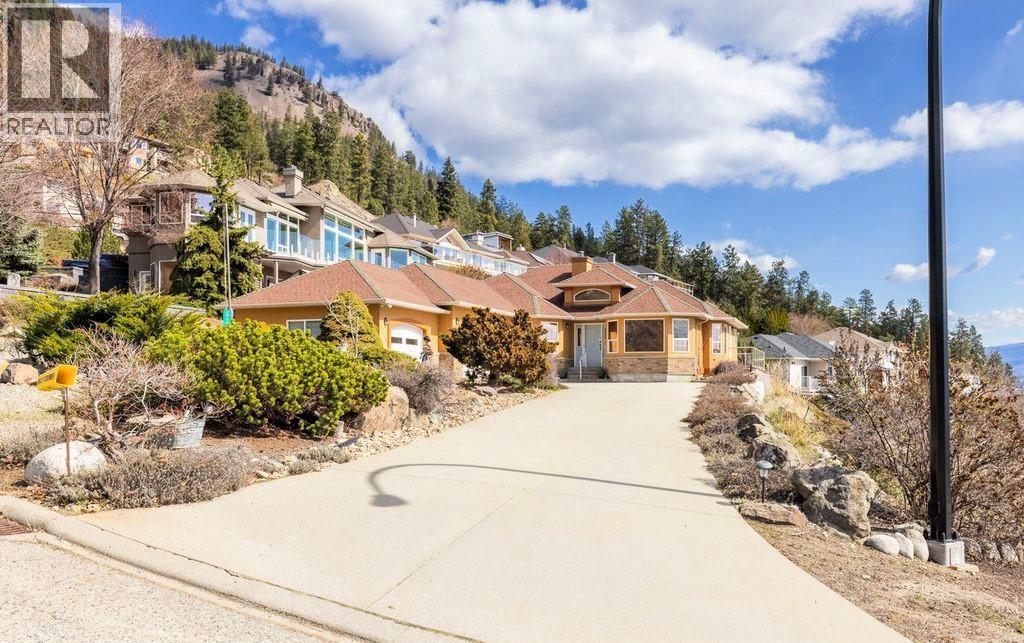 5205 Macneill Court, Peachland, BC - Outdoor