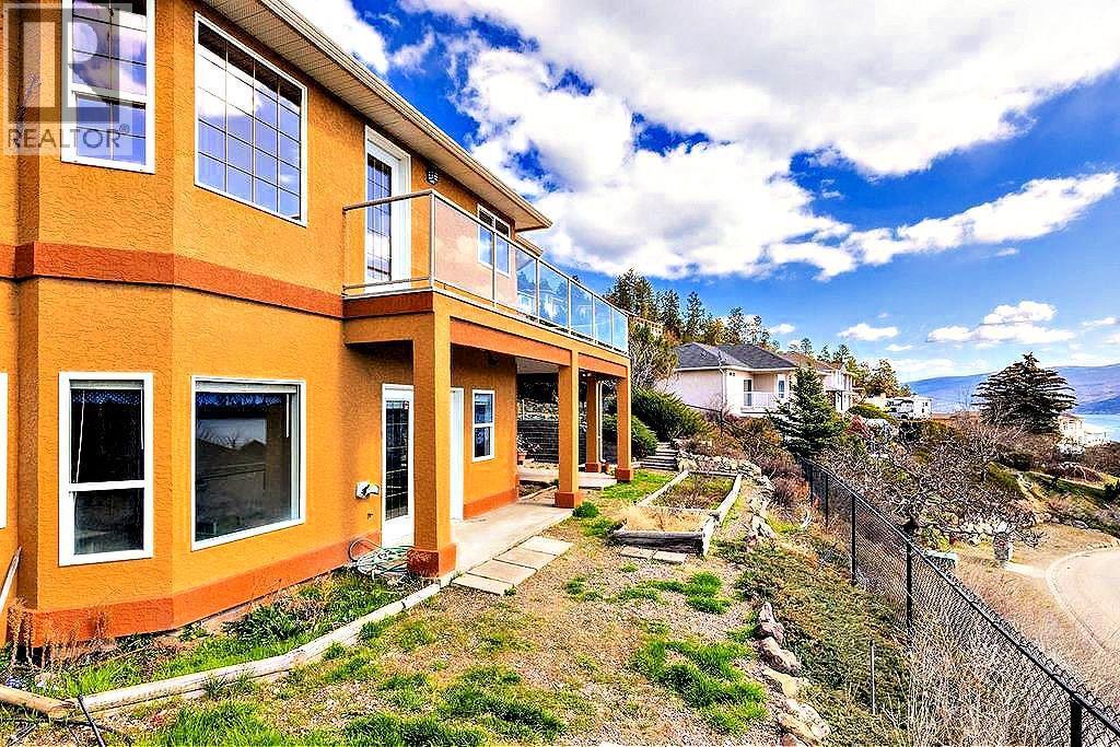5205 Macneill Court, Peachland, BC - Outdoor
