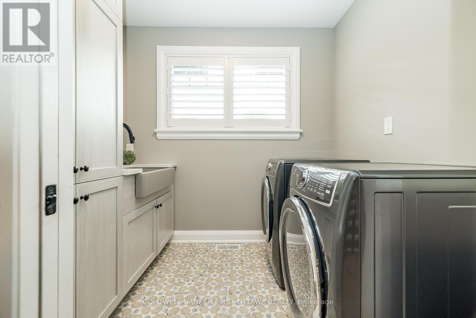 Upper laundry room - 481 Sangeet Place, Ottawa, ON - Indoor Photo Showing Laundry Room