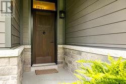 In law suite entrance -