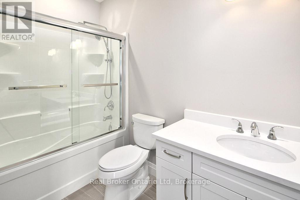 206 - 80 9Th Street E, Owen Sound, ON - Indoor Photo Showing Bathroom
