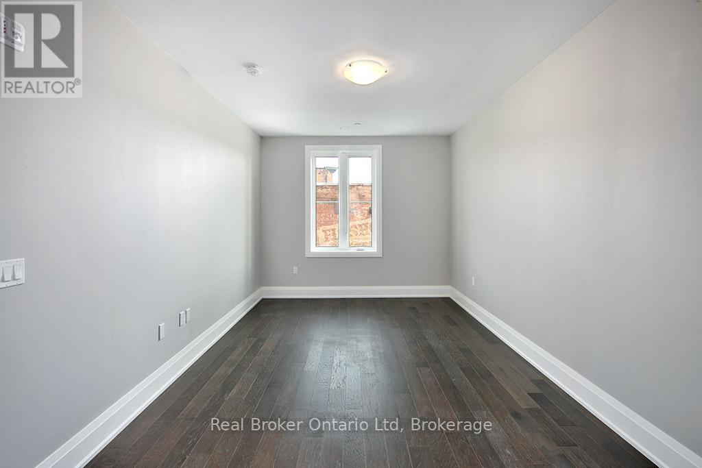 206 - 80 9Th Street E, Owen Sound, ON - Indoor Photo Showing Other Room