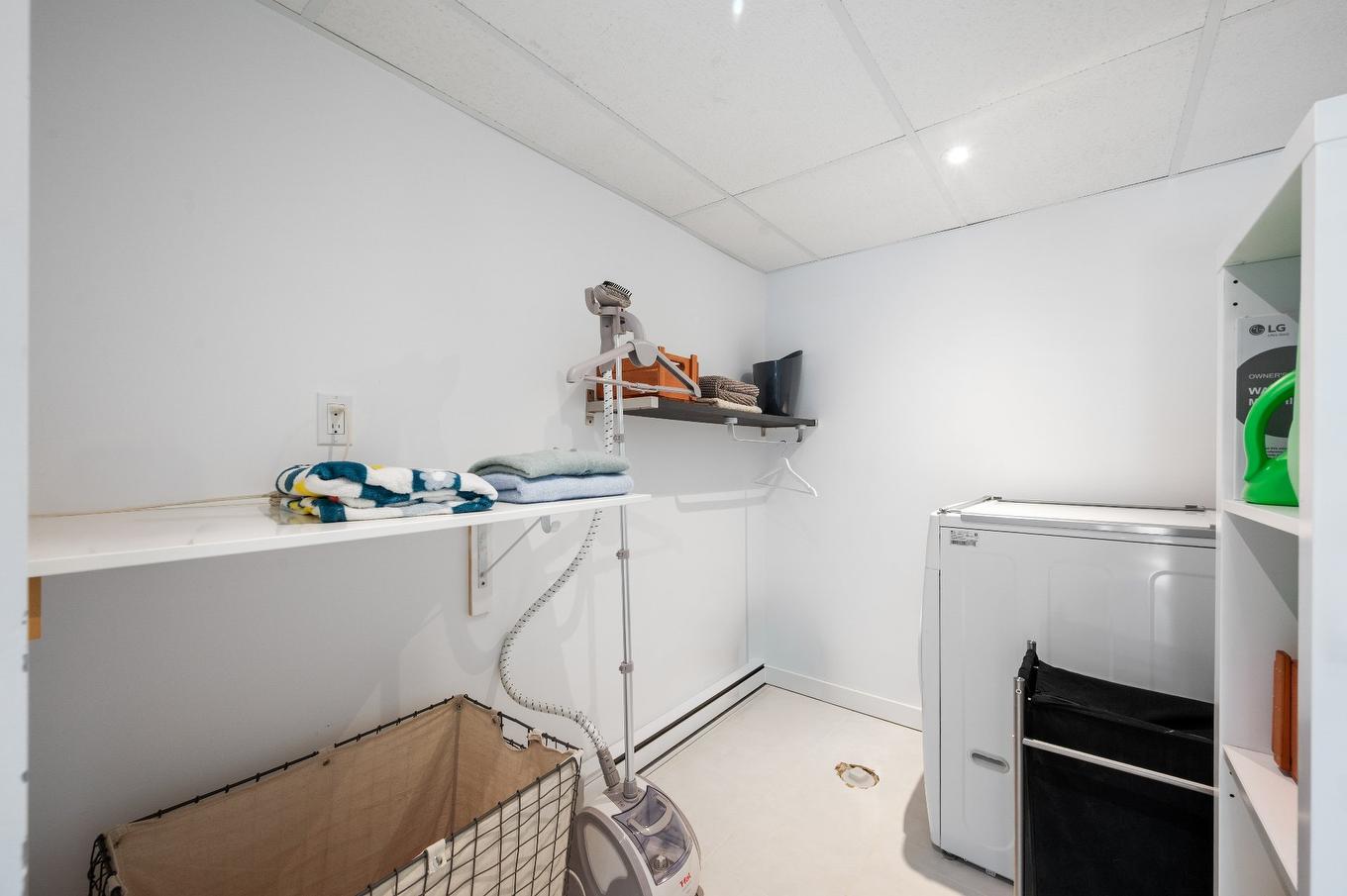 Salle de lavage - 442 Mtée Des Trente, Mont-Saint-Hilaire, QC - Indoor