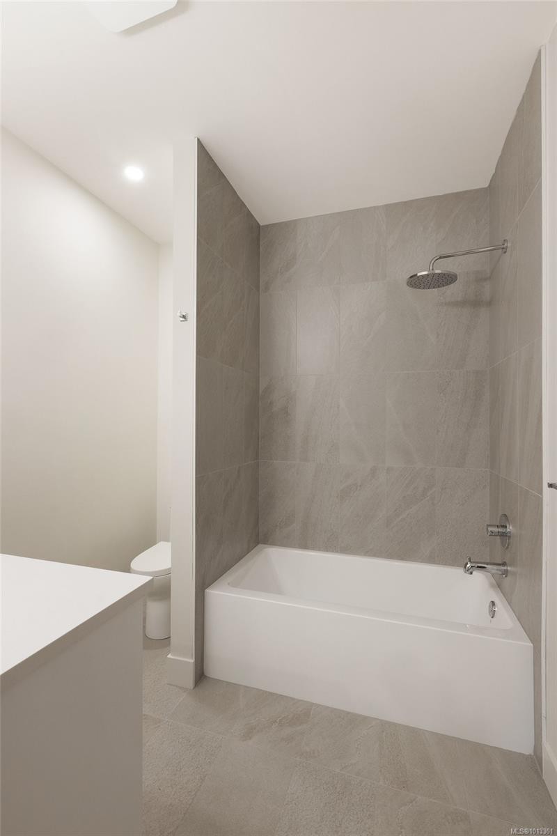 105-2332 Copper Rock Crt, Langford, BC