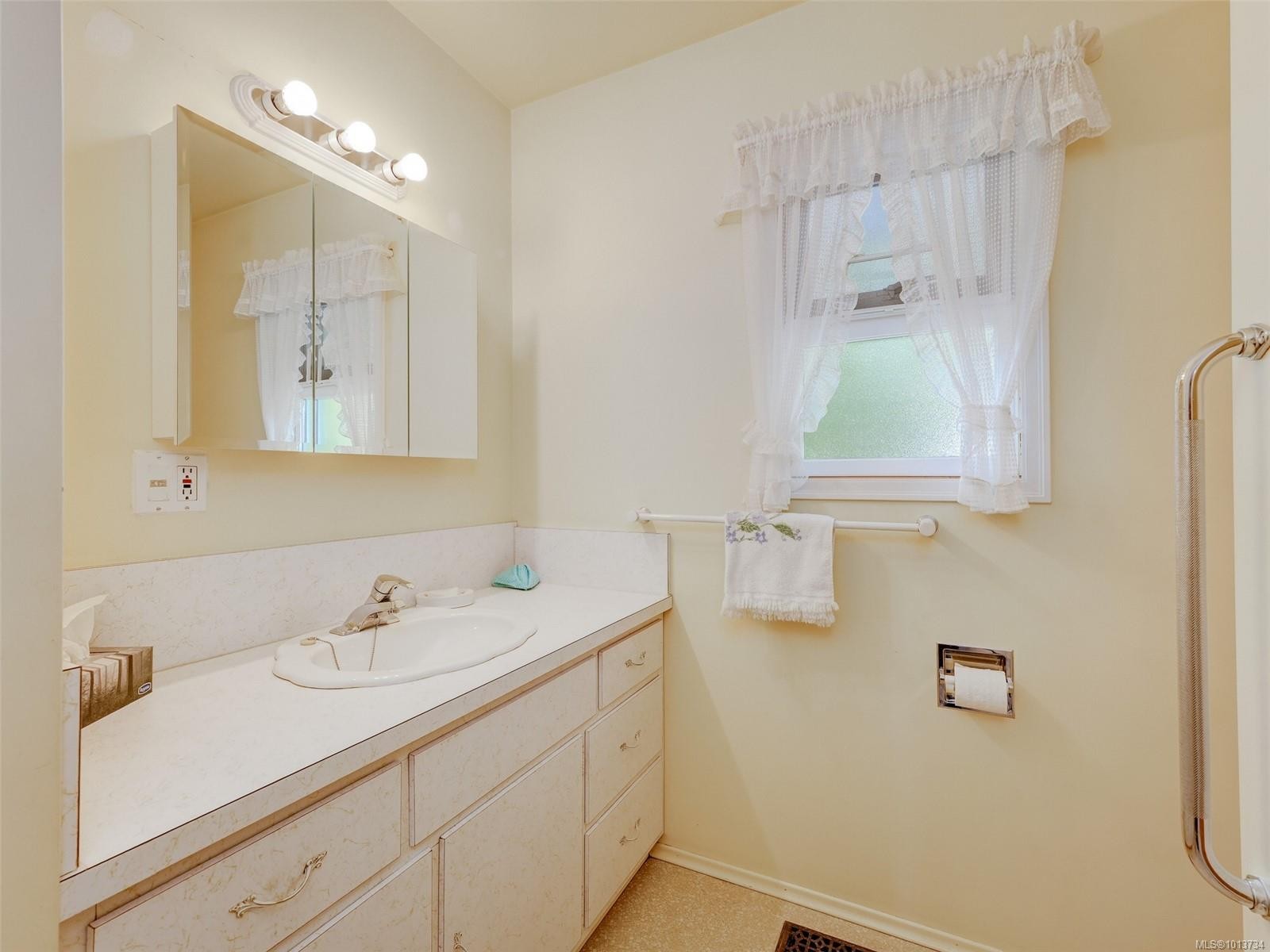 2338 Church Rd, Sooke, BC