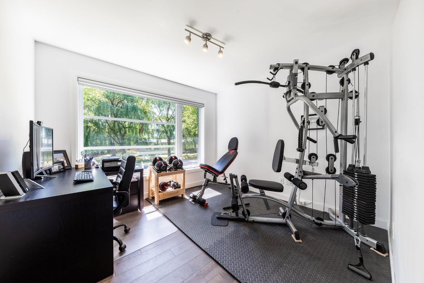 Office - 29 Rue Tessier, Saint-Jean-Sur-Richelieu, QC - Indoor Photo Showing Gym Room
