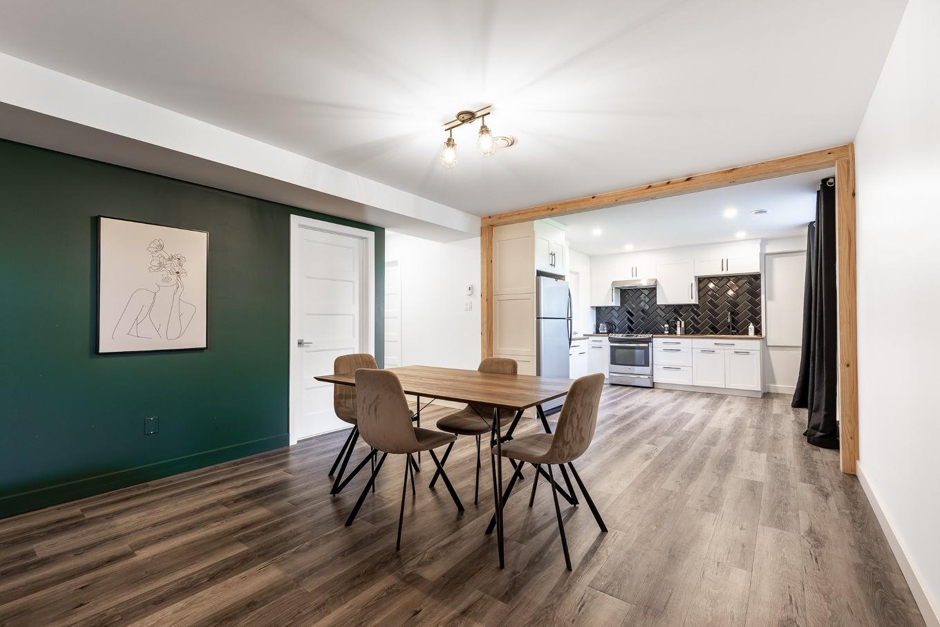 Overall view - 29 Rue Tessier, Saint-Jean-Sur-Richelieu, QC - Indoor Photo Showing Dining Room