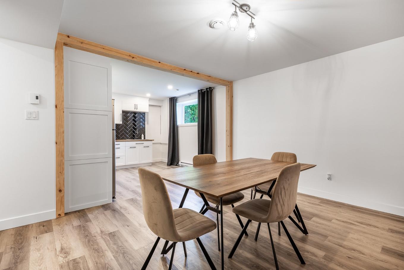 Dining room - 29 Rue Tessier, Saint-Jean-Sur-Richelieu, QC - Indoor Photo Showing Dining Room