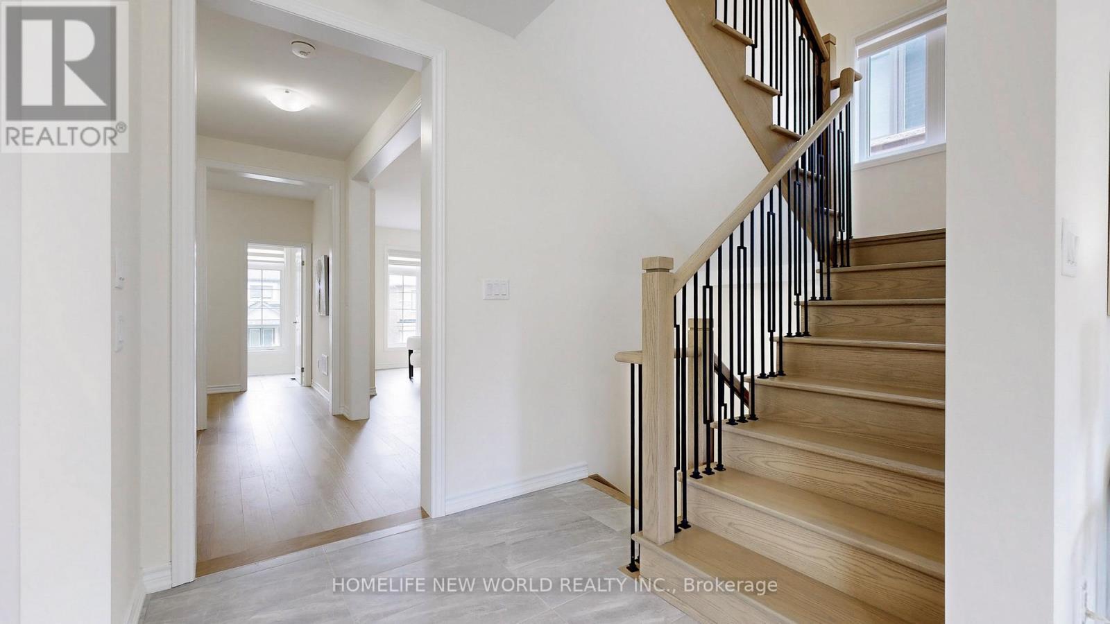 19 Ahchie Court, Vaughan, ON - Indoor Photo Showing Other Room