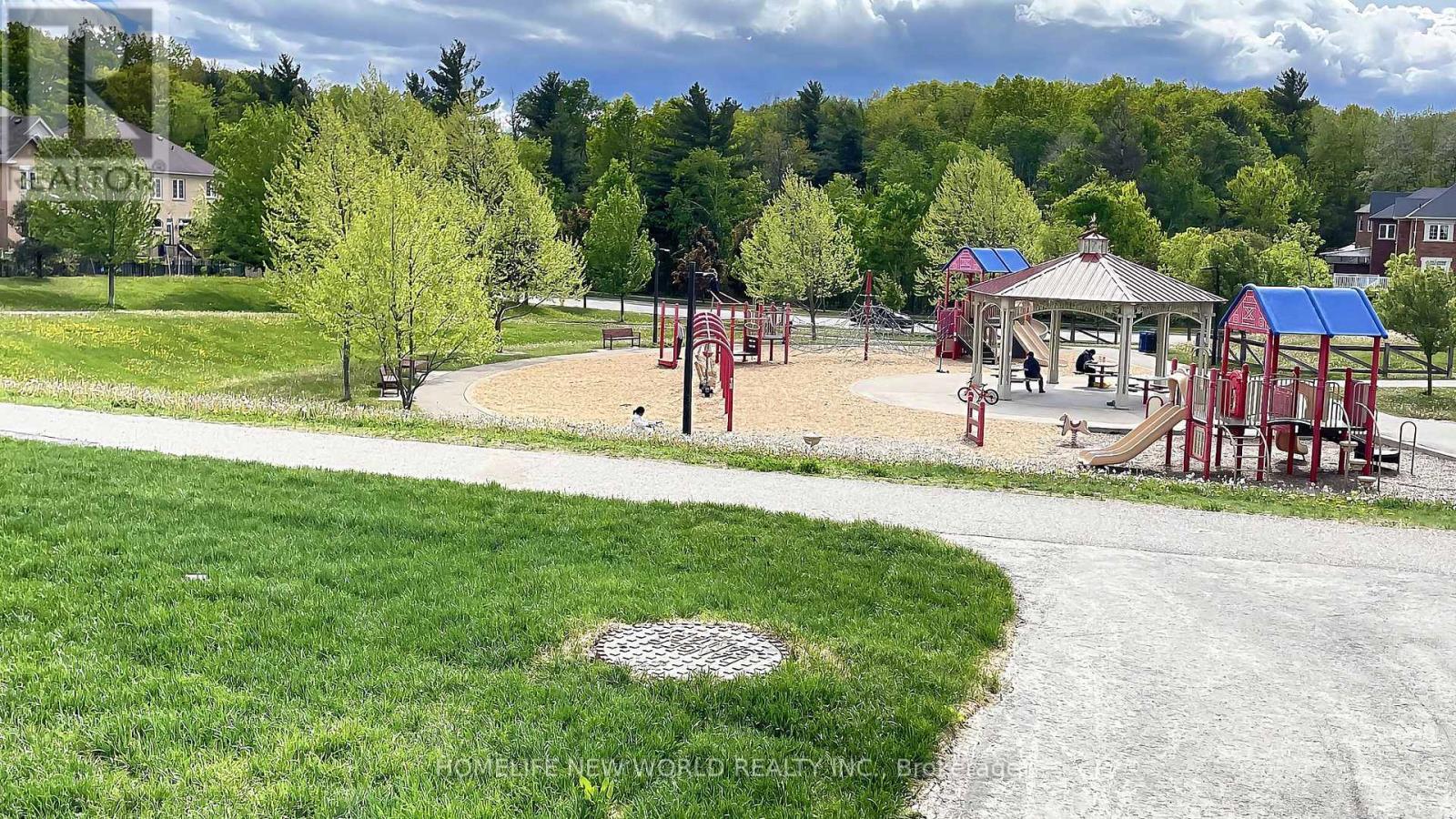 19 Ahchie Court, Vaughan, ON - Outdoor With View