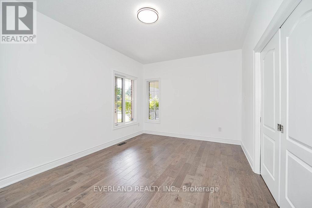 618 Foxcroft Boulevard, Newmarket, ON - Indoor Photo Showing Other Room