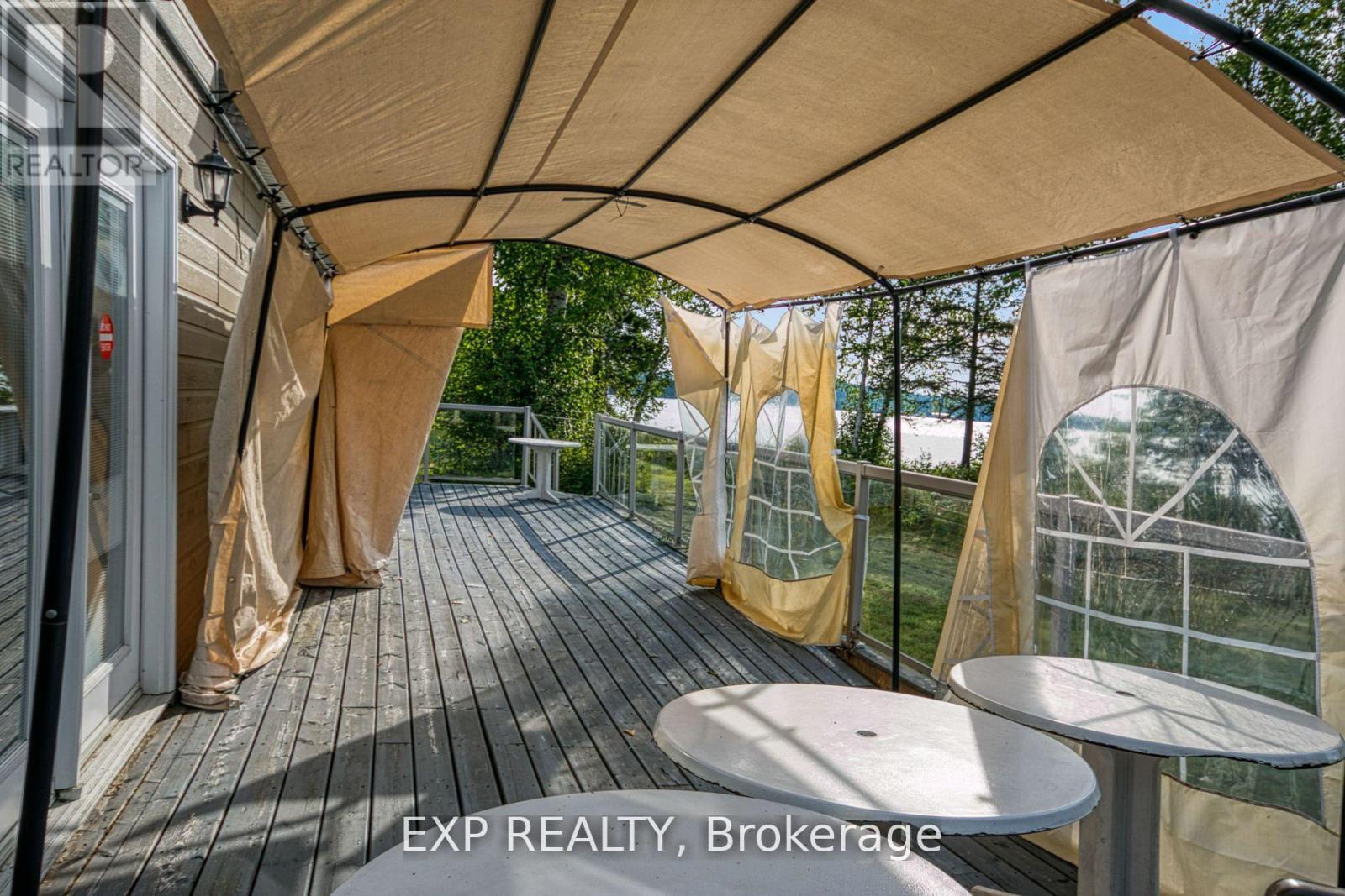 Clubhouse Deck - 725 Lochhead Drive, Greater Sudbury, ON