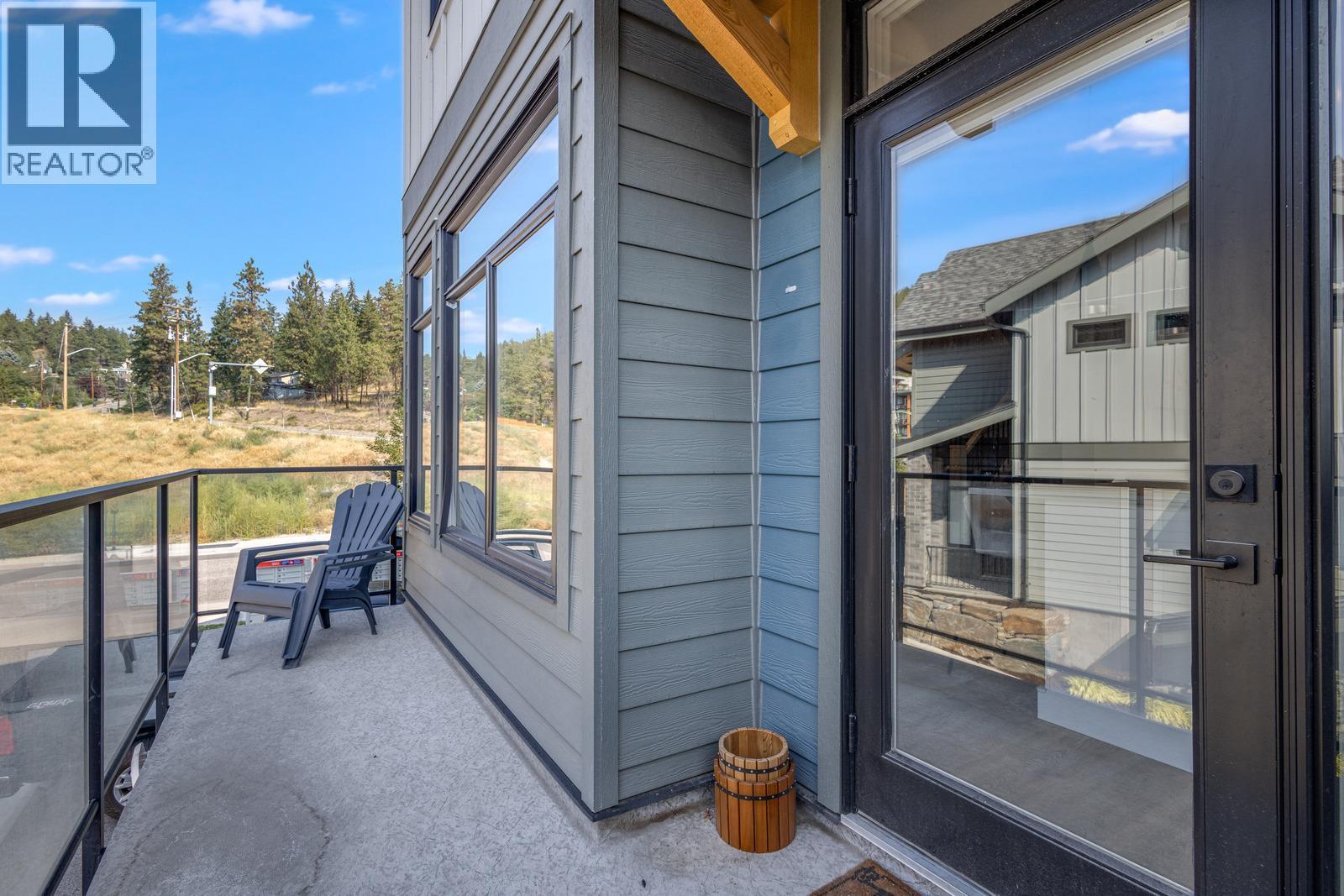 1435 Cara Glen Court Unit# 101, Kelowna, BC - Outdoor With Exterior