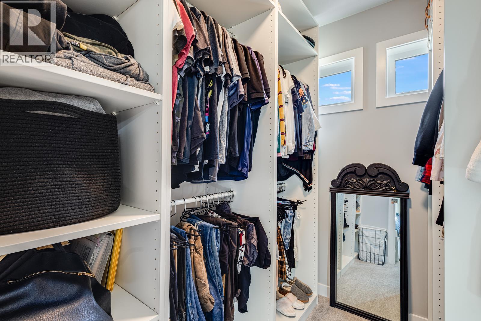 1435 Cara Glen Court Unit# 101, Kelowna, BC - Indoor With Storage