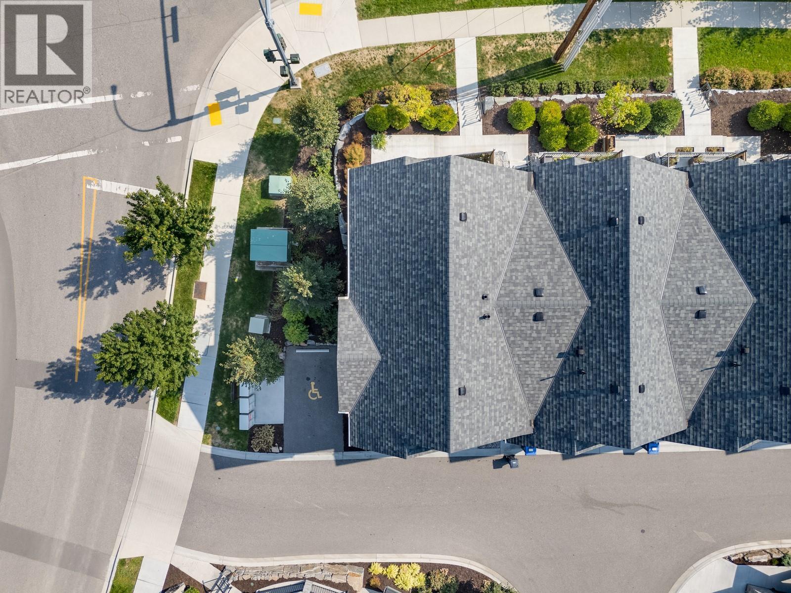 1435 Cara Glen Court Unit# 101, Kelowna, BC - Outdoor