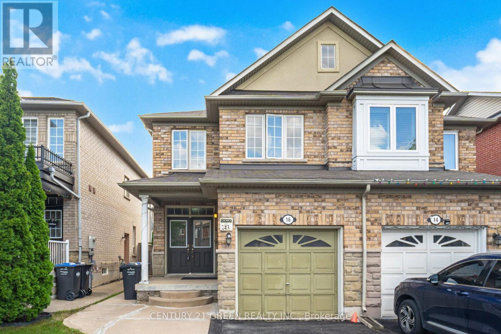 16 Cherryplum Way, Brampton, ON - Outdoor With Facade