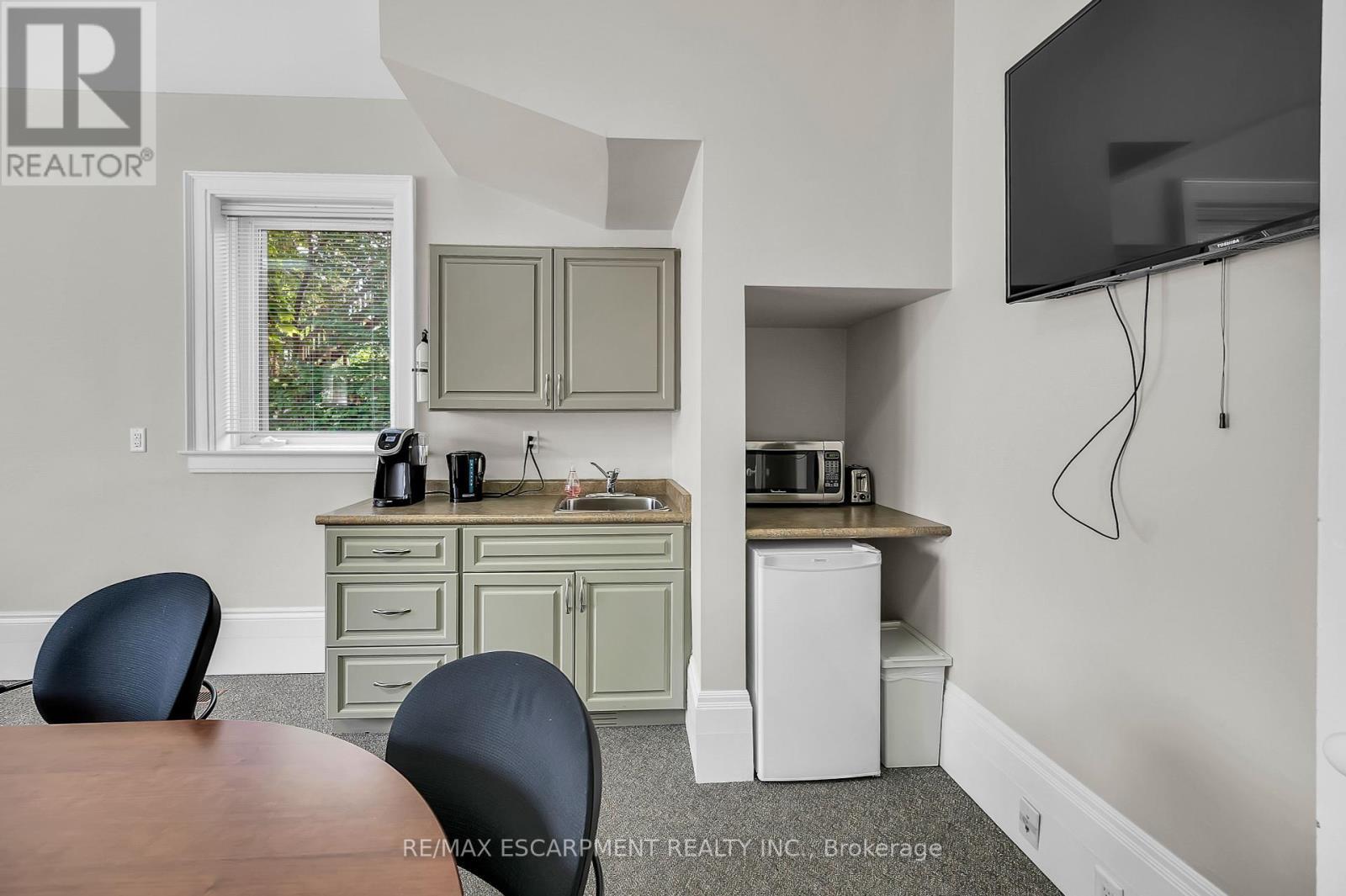 235 Queen Street S, Hamilton, ON