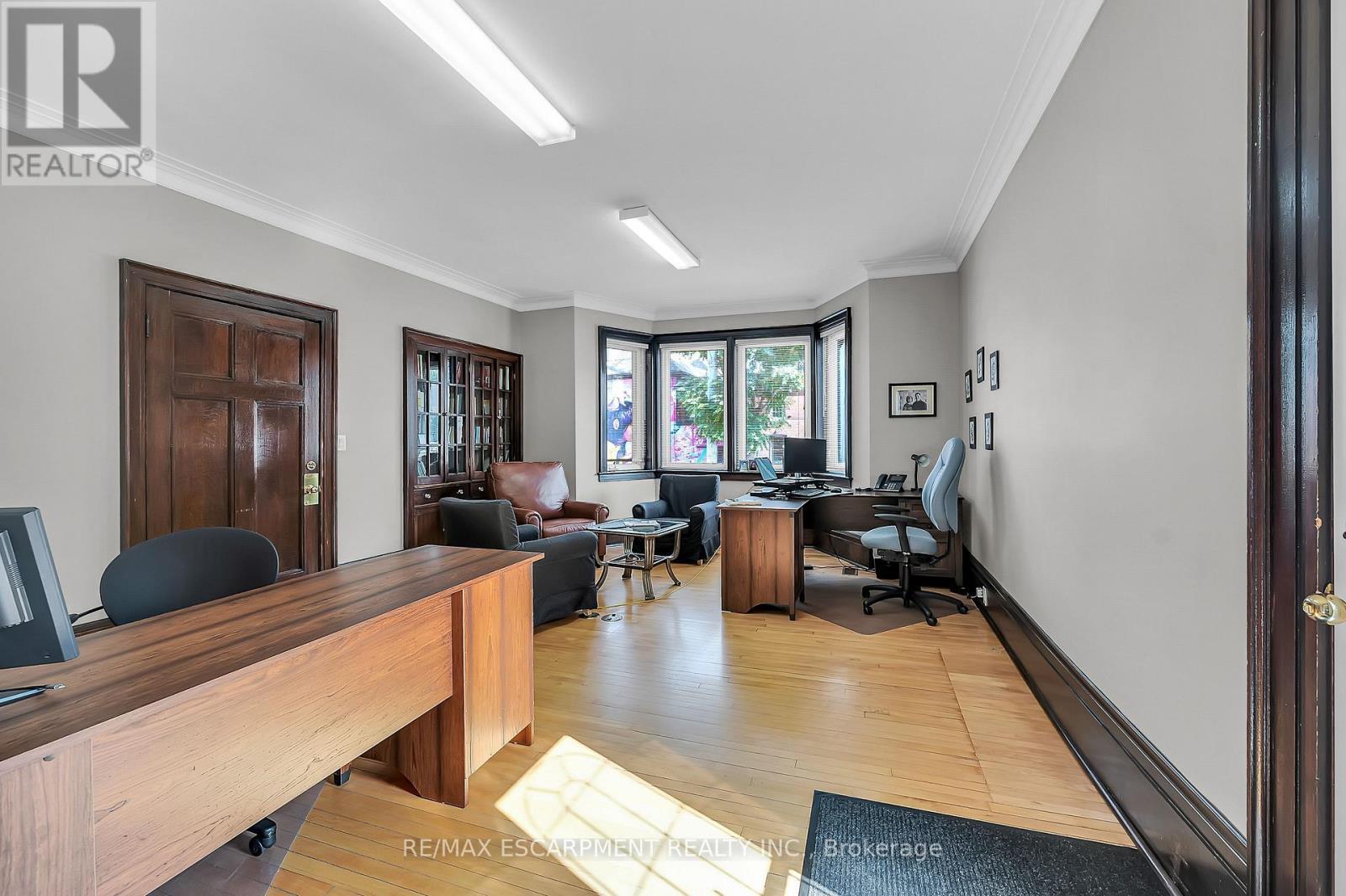 235 Queen Street S, Hamilton, ON