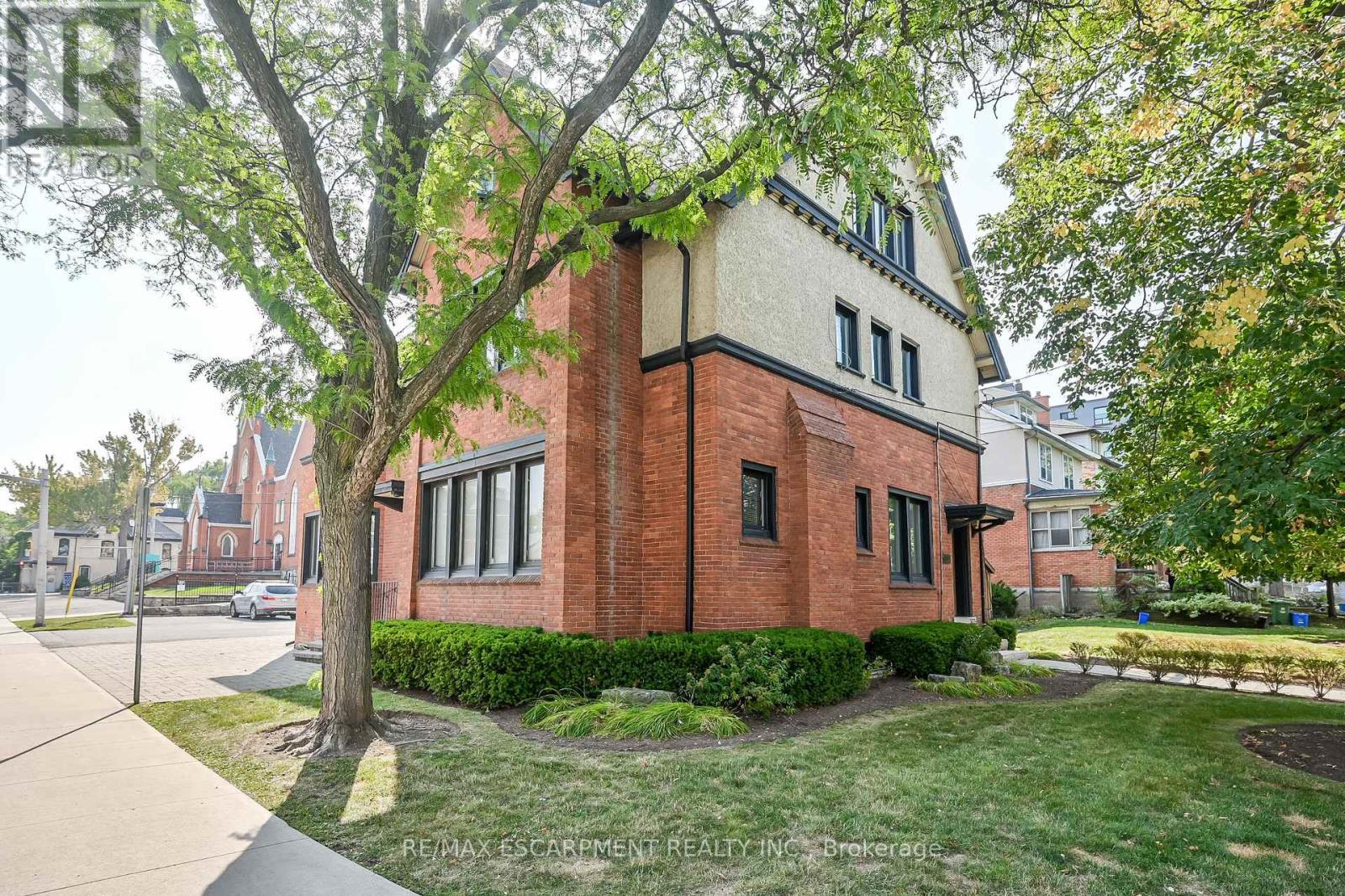 235 Queen Street S, Hamilton, ON