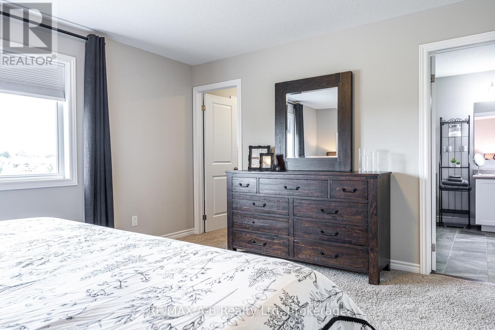 500 Forman Avenue, Stratford, ON - Indoor Photo Showing Bedroom