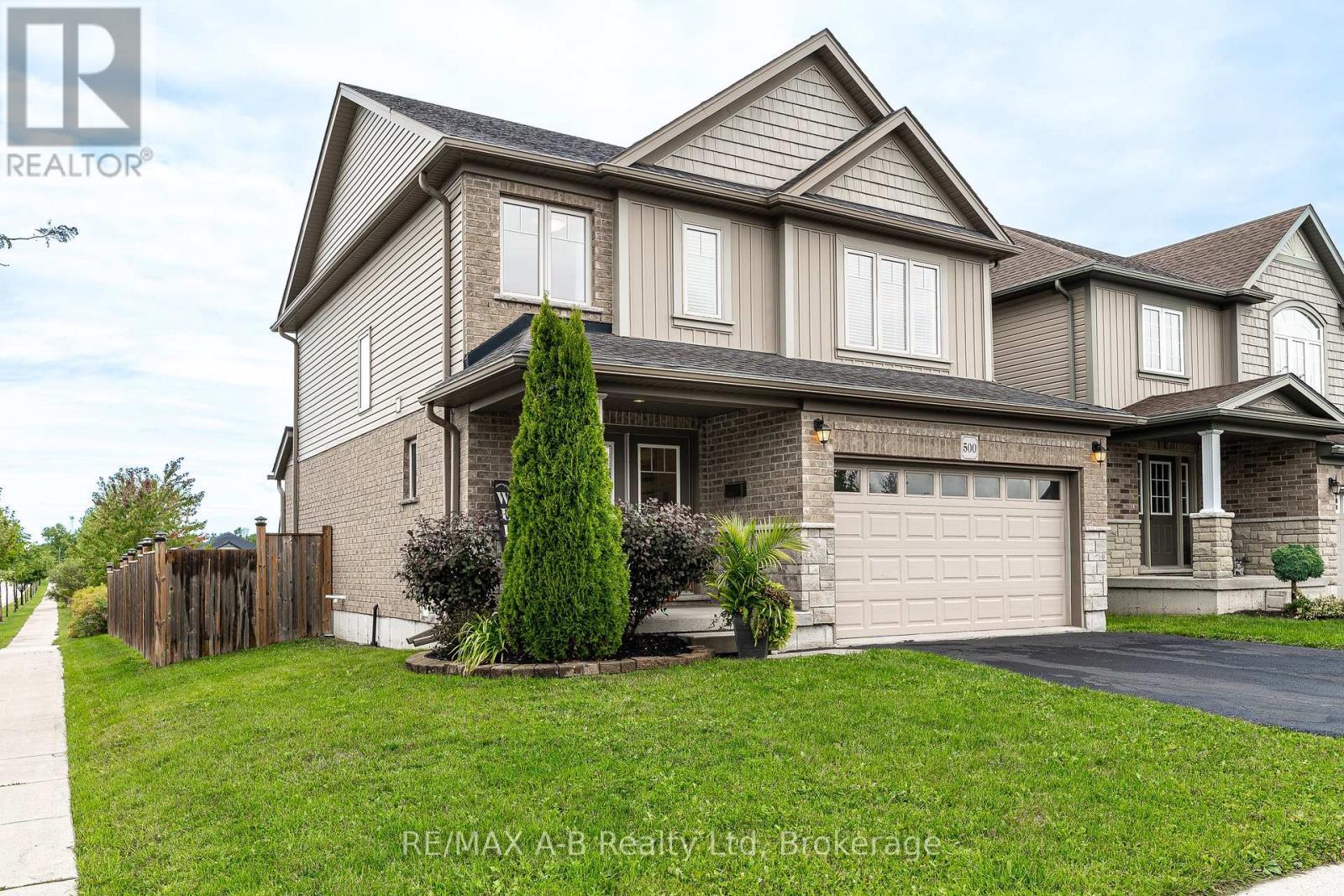 Corner front elevation (view) - 500 Forman Avenue, Stratford, ON - Outdoor With Facade