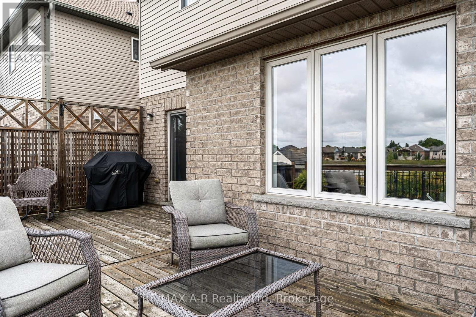 500 Forman Avenue, Stratford, ON - Outdoor With Deck Patio Veranda With Exterior