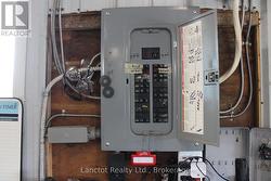 1650 square foot shop panel -