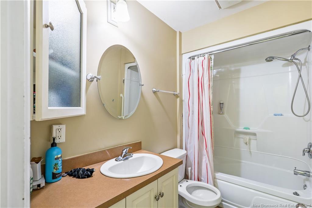 18 Mitchner Ave, Moncton, NB