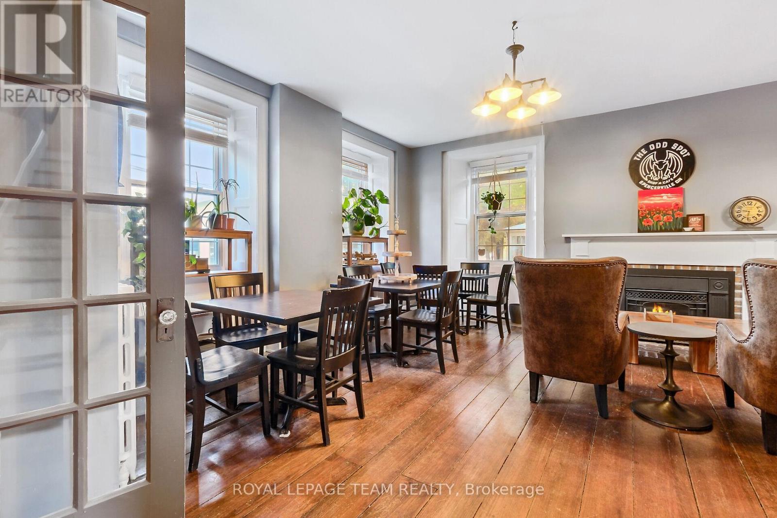 6 Spencer Street S, Edwardsburgh/Cardinal, ON - Indoor Photo Showing Dining Room
