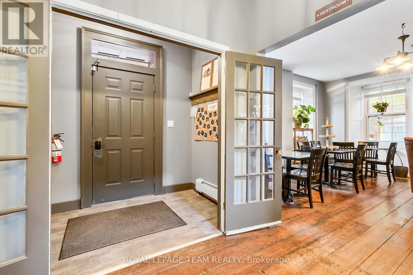 Photo when building had business on the main level - 6 Spencer Street, Edwardsburgh/Cardinal, ON