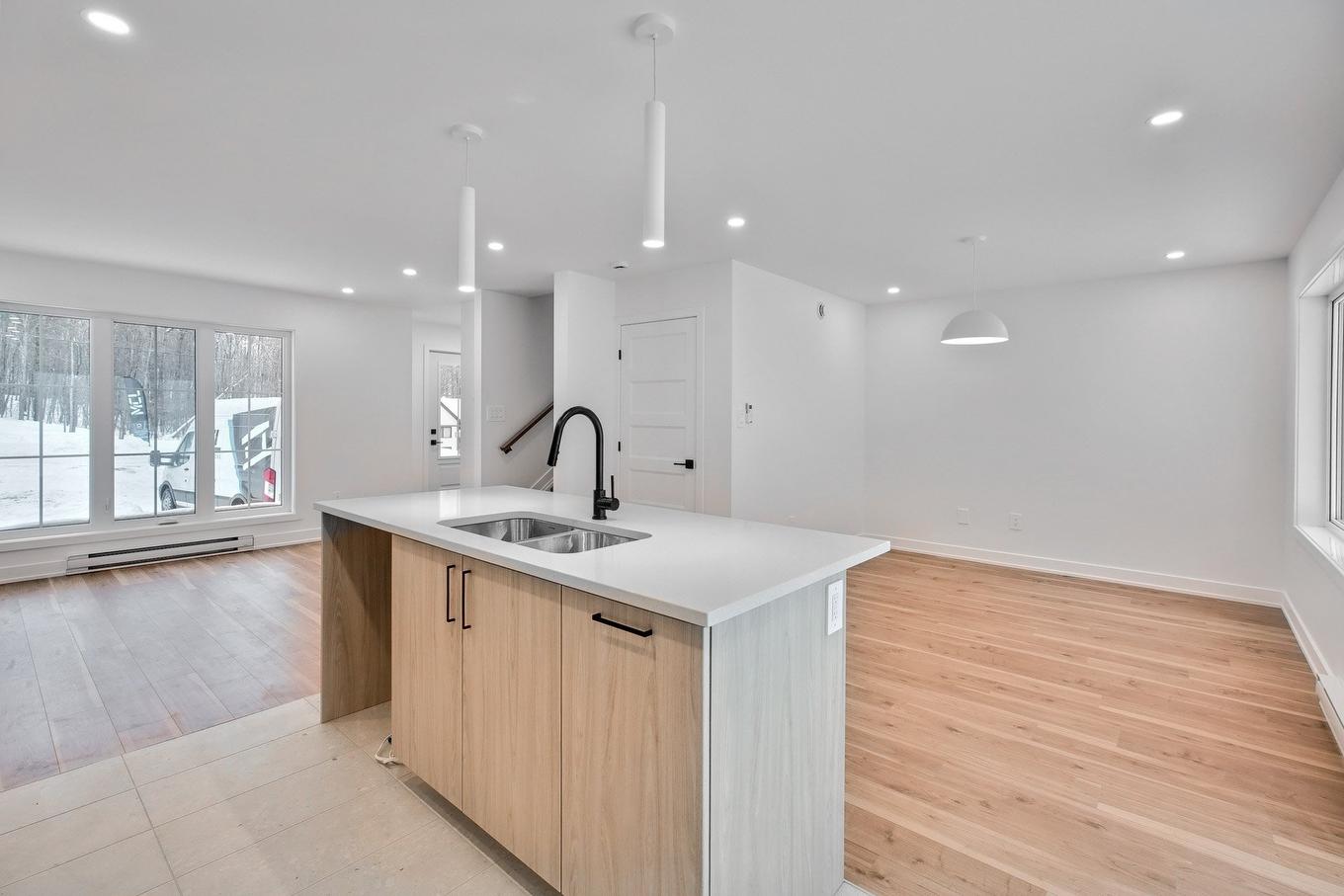 Kitchen - 15B Ch. Crouch, Val-Des-Monts, QC - Indoor Photo Showing Kitchen With Double Sink