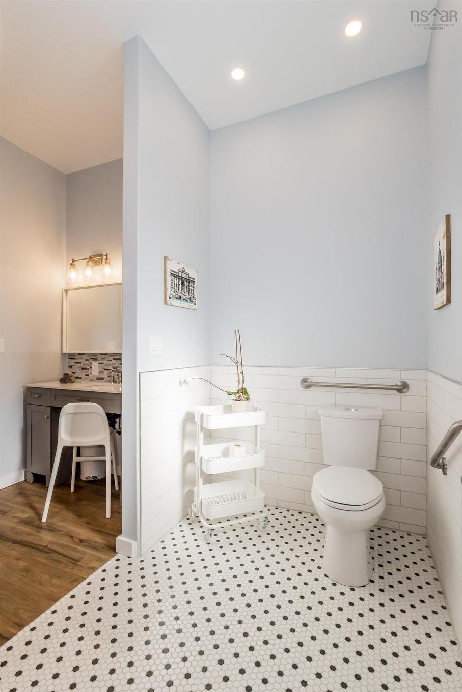 17 Mckenna Street, Bridgetown, NS