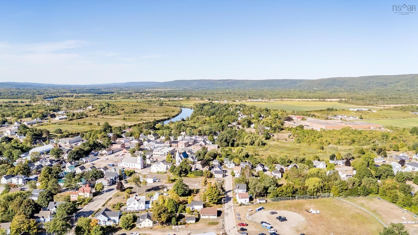 17 Mckenna Street, Bridgetown, NS