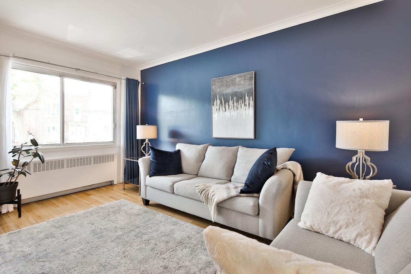 Living room - 4413 Av. D'Orléans, Montréal (Rosemont/La Petite-Patrie), QC - Indoor Photo Showing Living Room