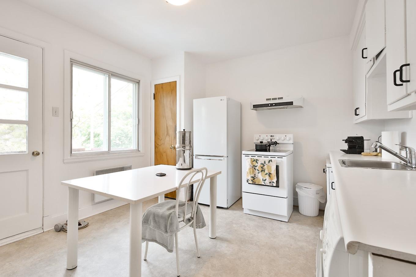 Kitchen - 4413 Av. D'Orléans, Montréal (Rosemont/La Petite-Patrie), QC - Indoor