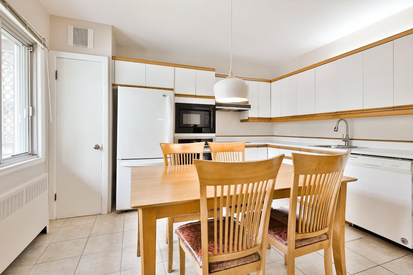 Kitchen - 4413 Av. D'Orléans, Montréal (Rosemont/La Petite-Patrie), QC - Indoor Photo Showing Kitchen
