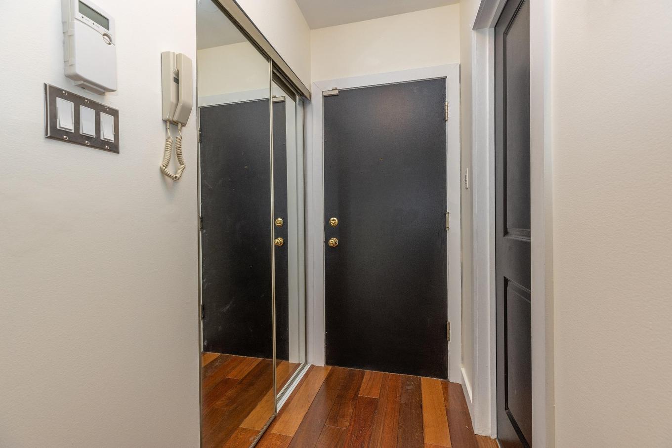 Hall d'entrée/Vestibule - 56-7075 Rue Bombardier, Montréal (Anjou), QC - Indoor Photo Showing Other Room