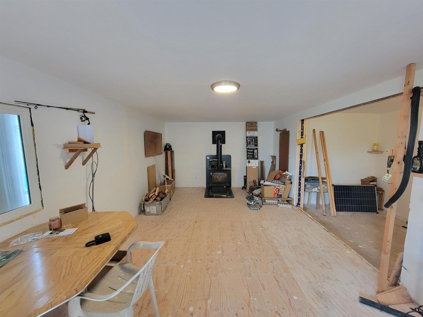 37 Jewett Rd, Stratton, ON - Indoor