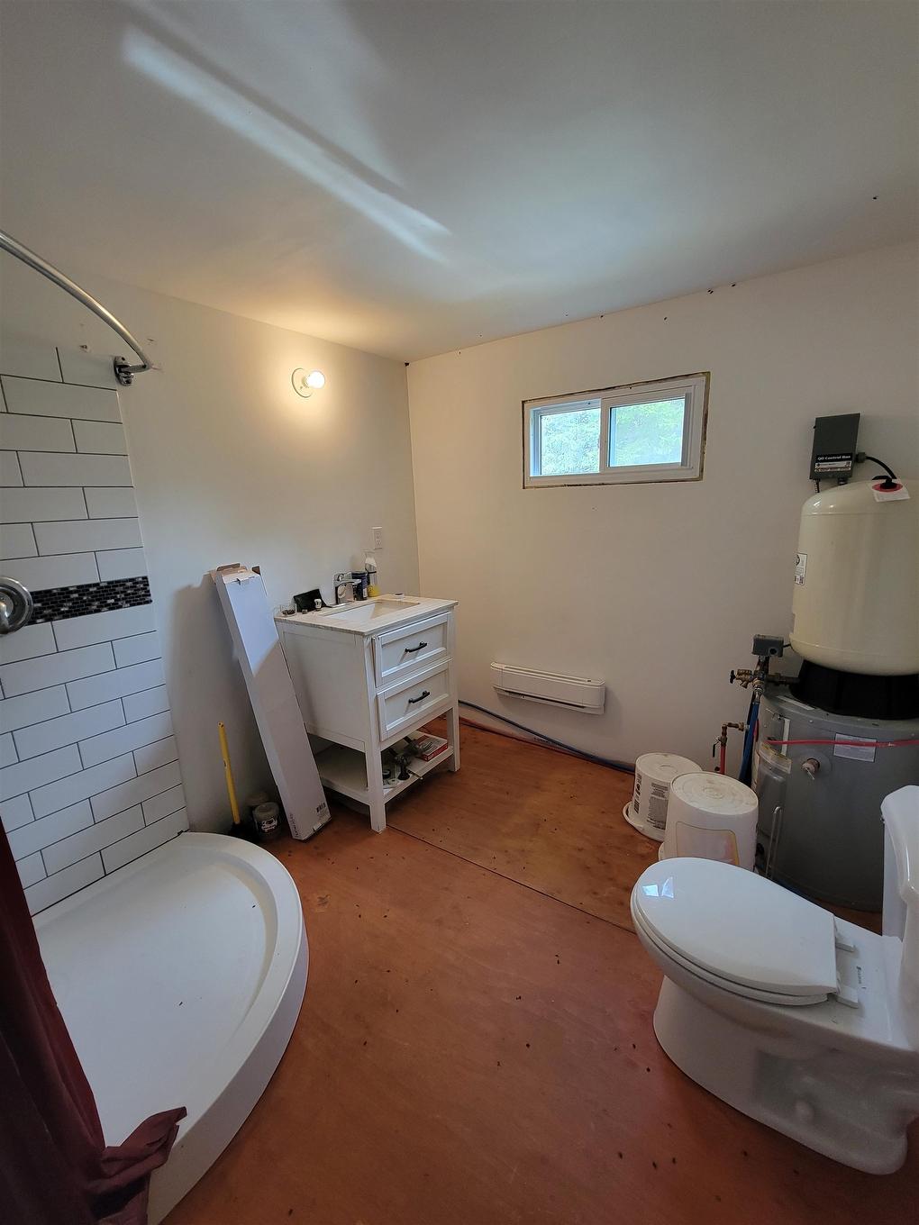 37 Jewett Rd, Stratton, ON - Indoor Photo Showing Bathroom