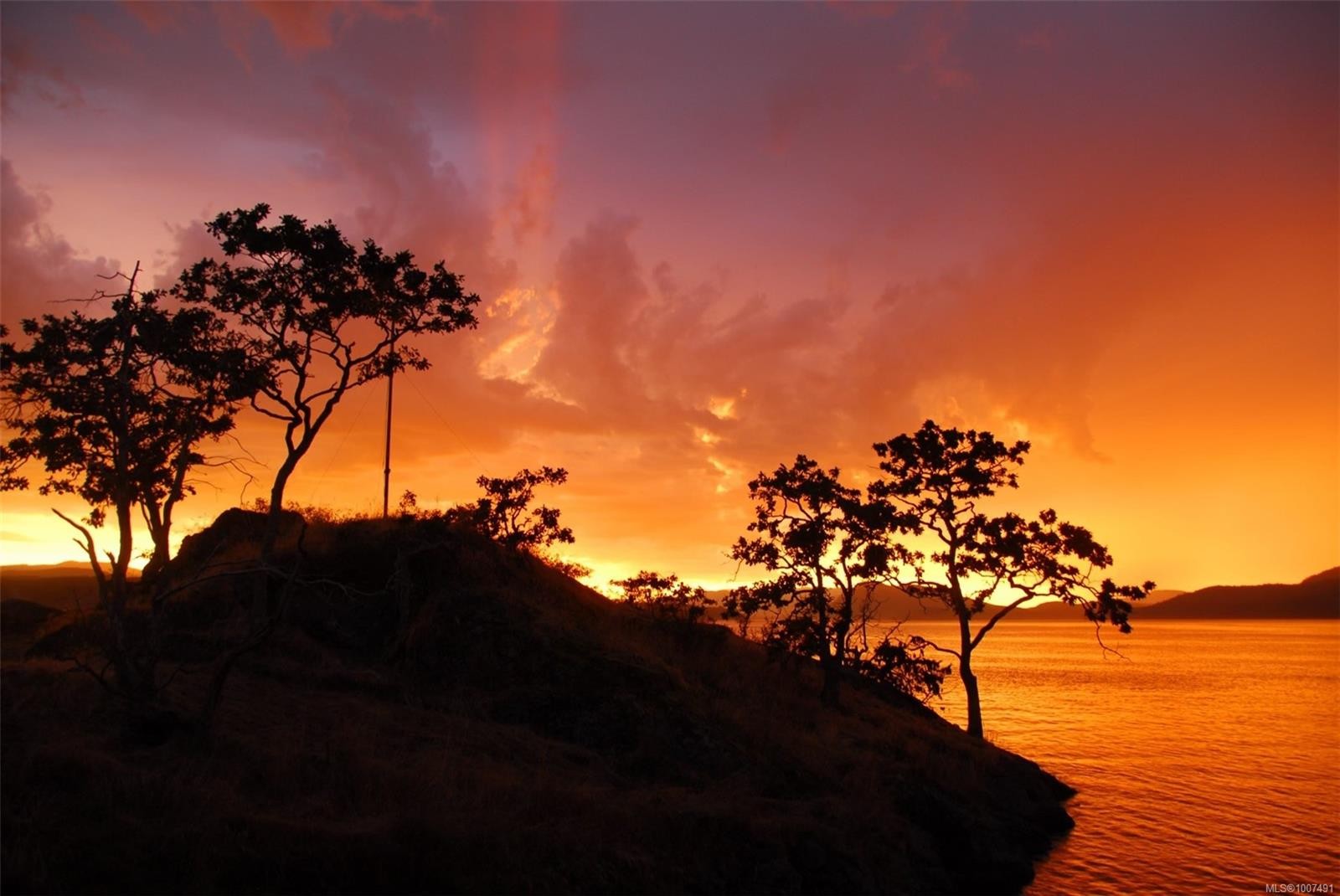 273 Coal Point Lane, North Saanich, BC