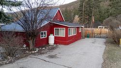 5844 Highway 33 Beaverdell, BC V0H 1Y0