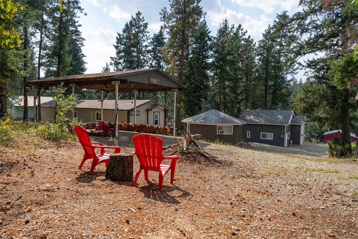 6524 Mcdonald Loop Road, Grasmere, BC