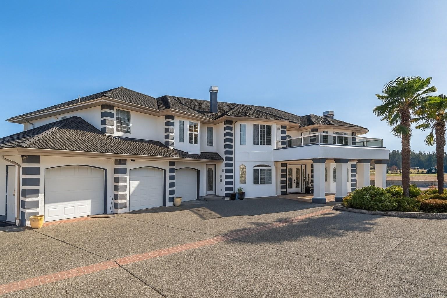 7112 Puckle Rd, Central Saanich, BC