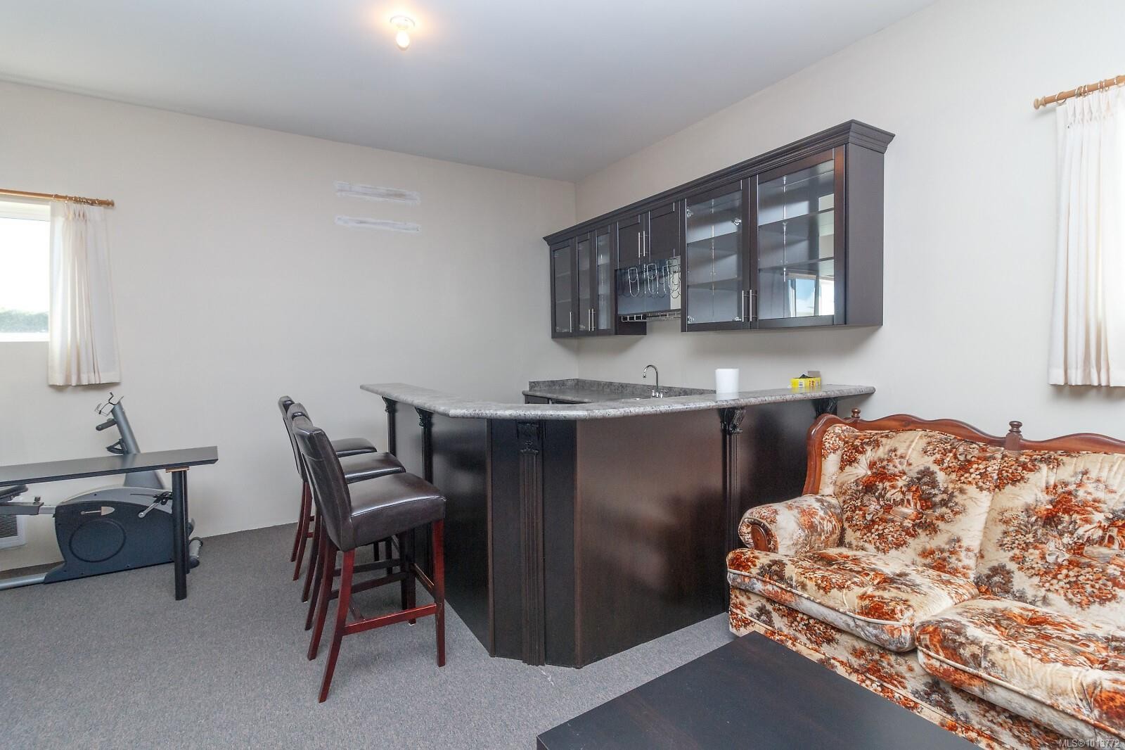 7112 Puckle Rd, Central Saanich, BC