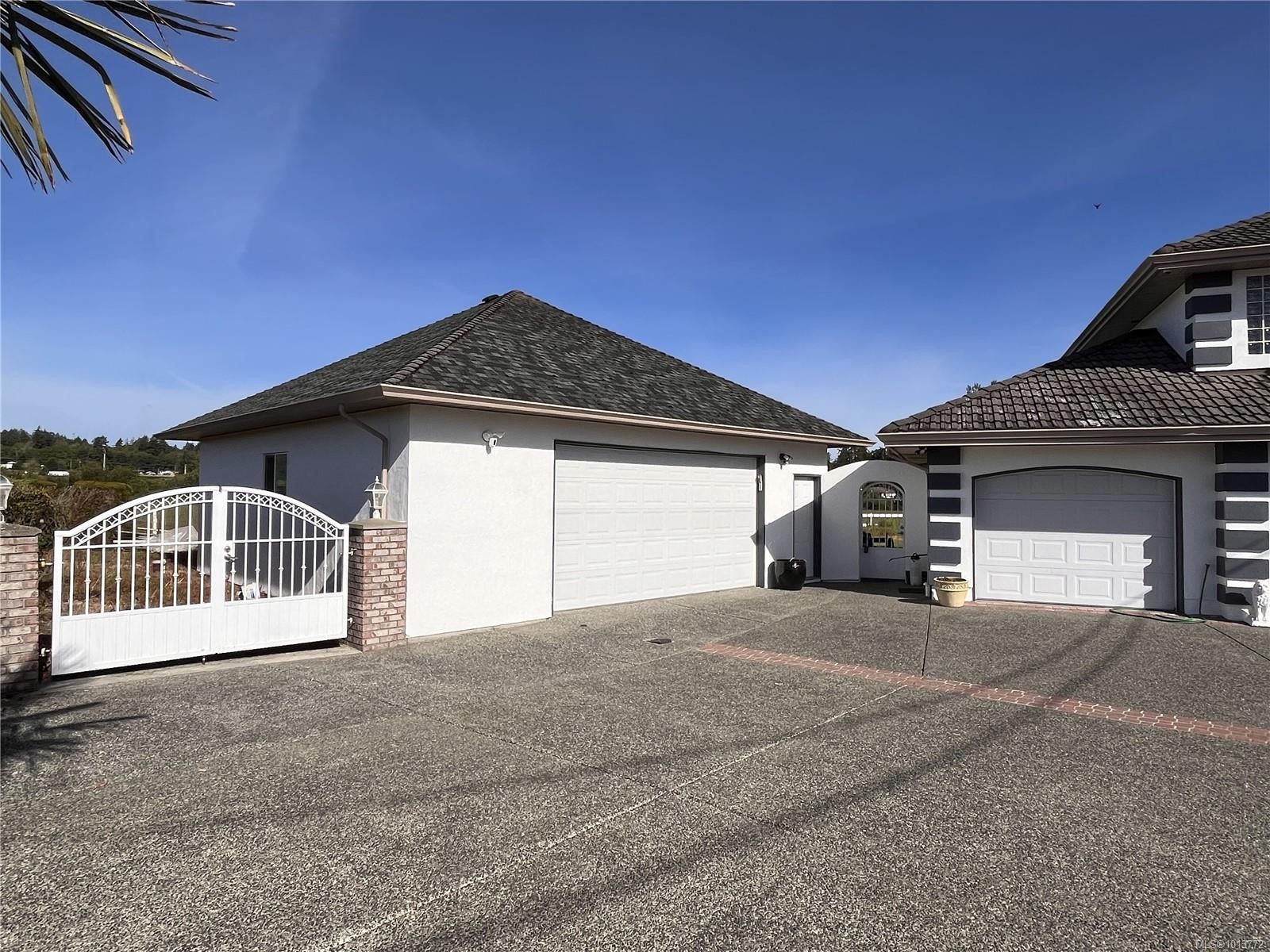 7112 Puckle Rd, Central Saanich, BC