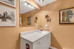 Powder room -