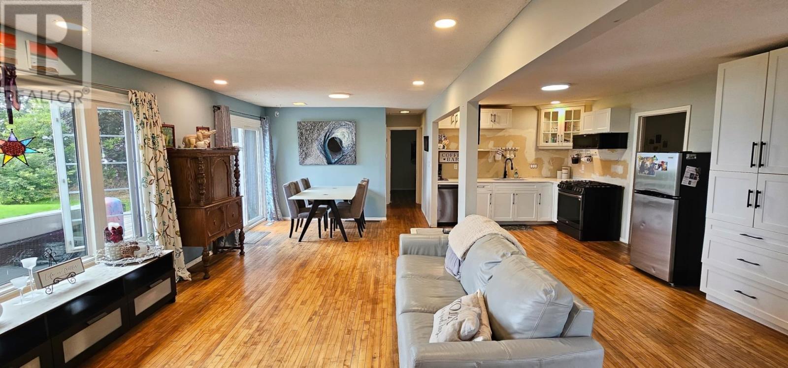 3 Hecla St, Bruce Mines, ON - Indoor