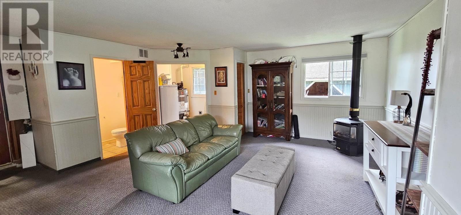 3 Hecla St, Bruce Mines, ON - Indoor Photo Showing Living Room
