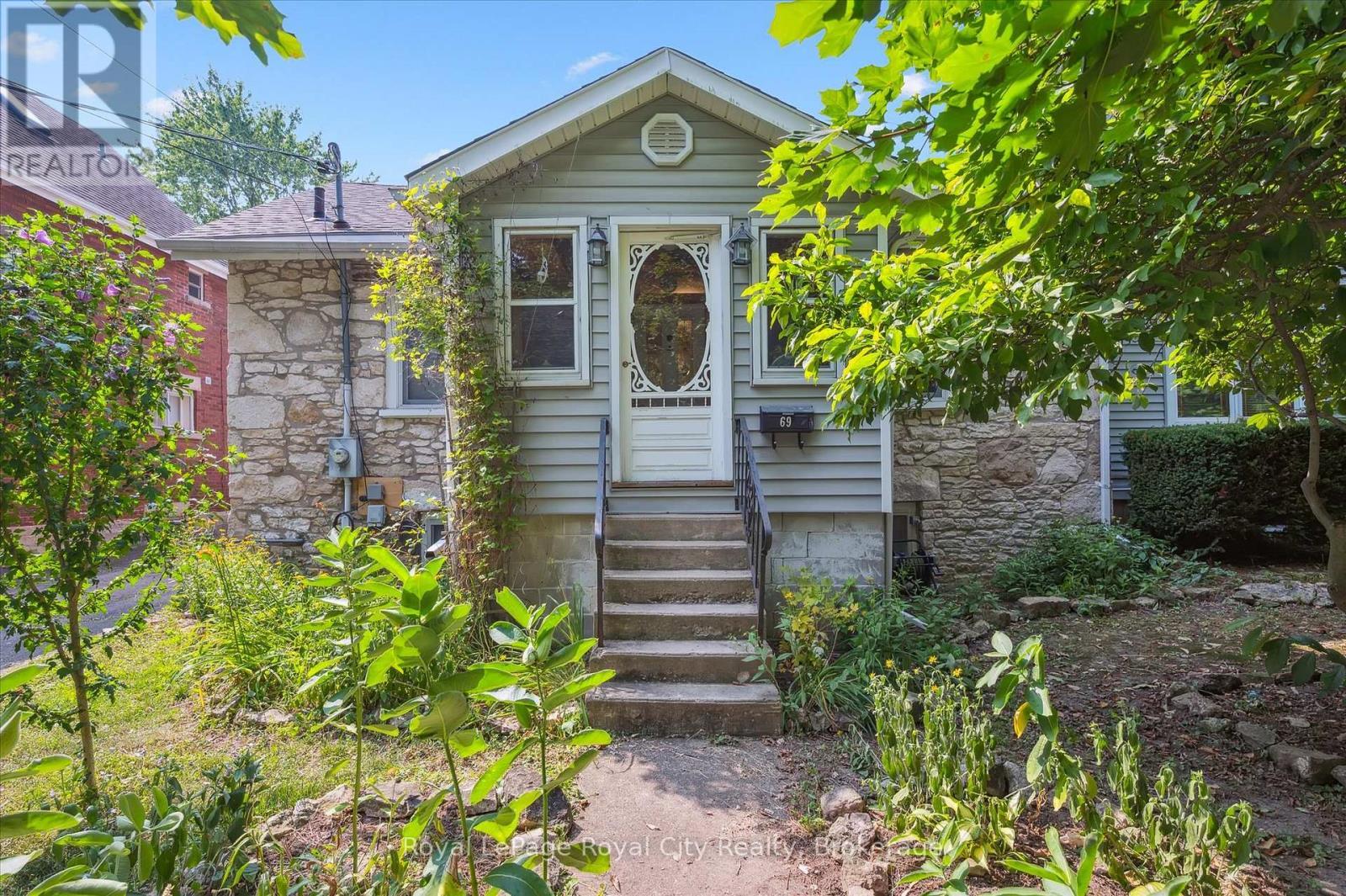 69 Nottingham Street, Guelph (Downtown), ON - Outdoor